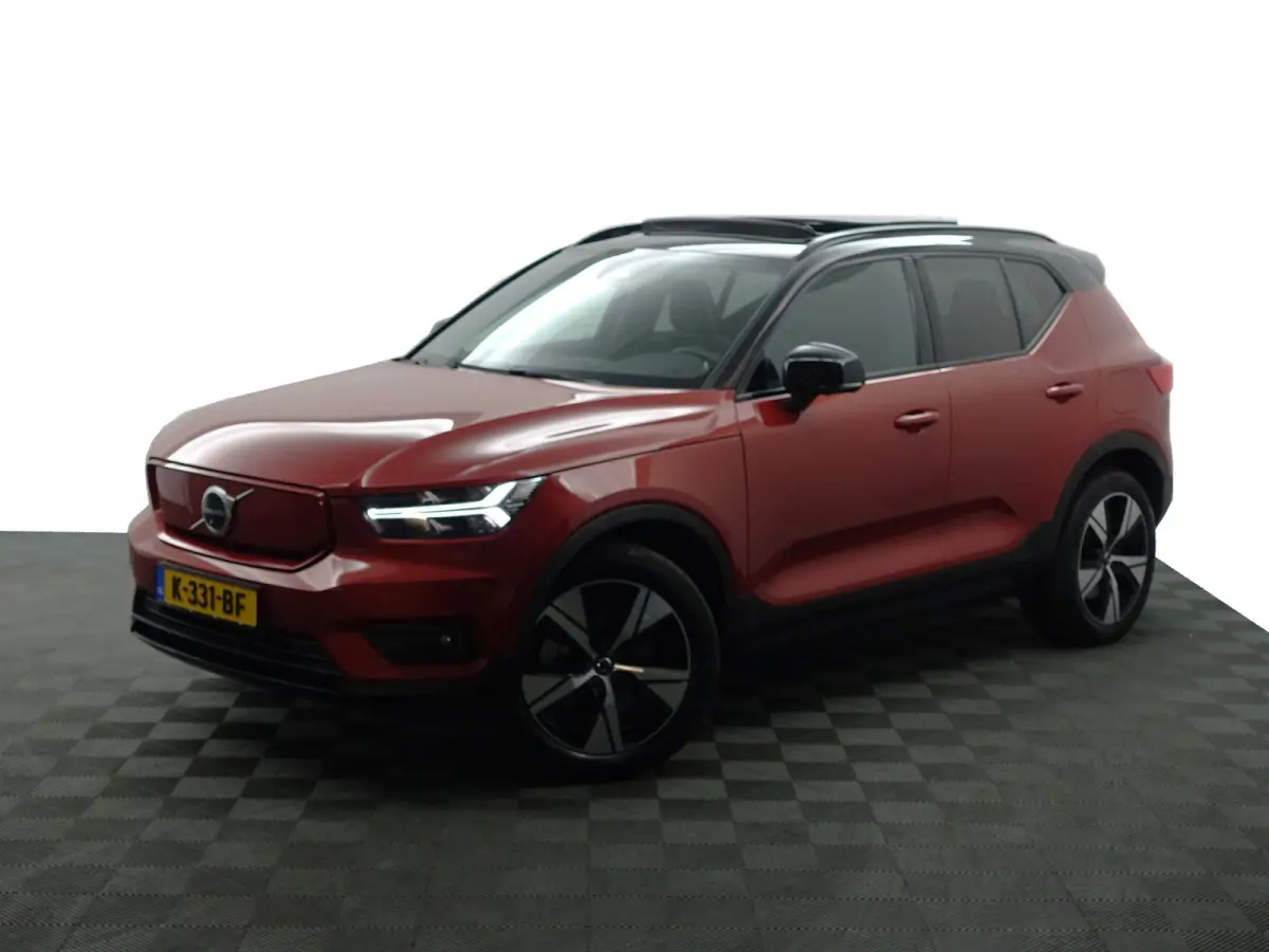 P8 AWD R-Design Aut- Two Tone, Panoramadak, Harman Kardon, 360 Camera, Carplay, Stuur/Stoelverwarming