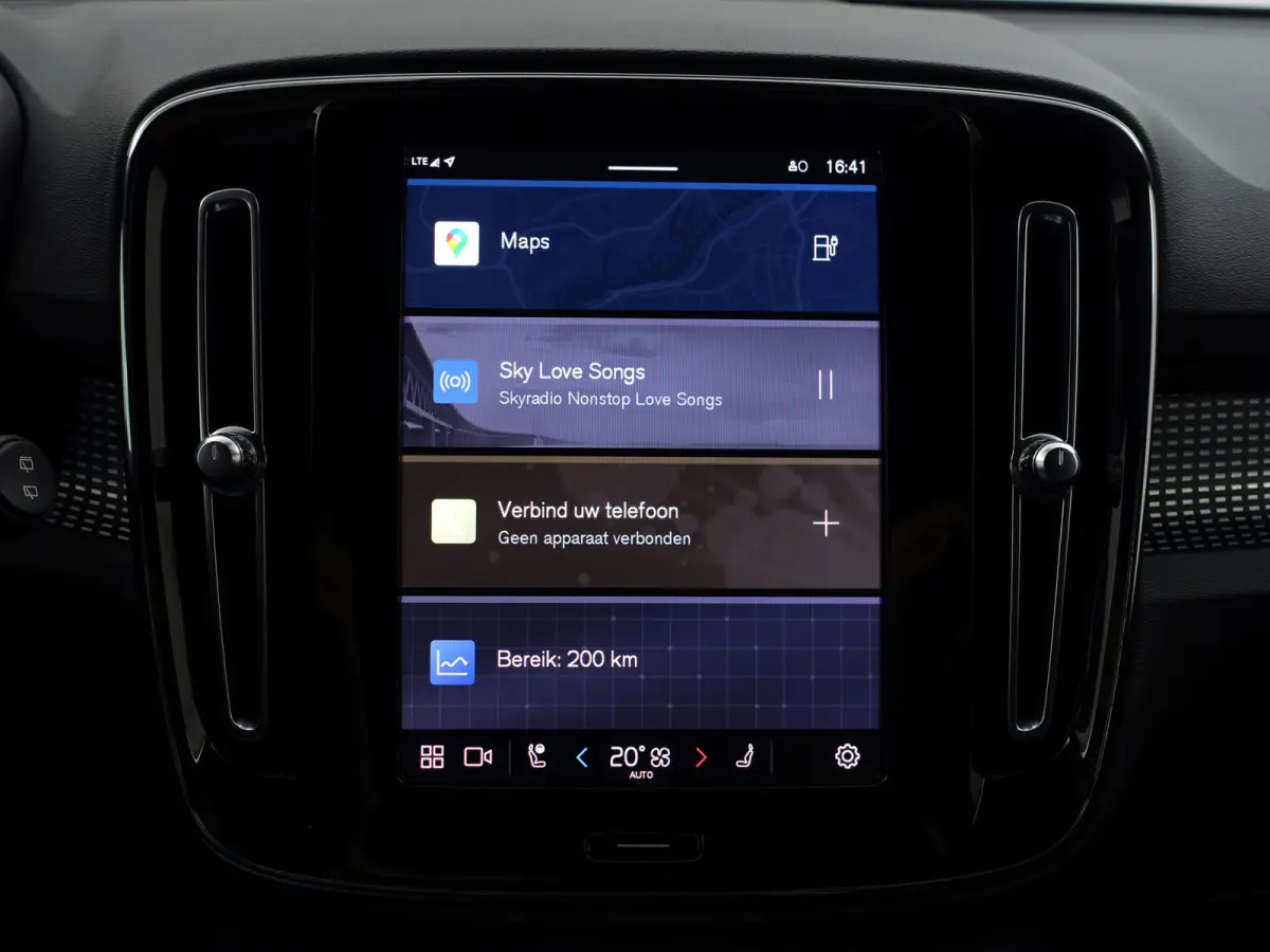 P8 AWD R-Design Aut- Two Tone, Panoramadak, Harman Kardon, 360 Camera, Carplay, Stuur/Stoelverwarming