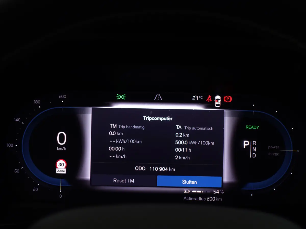 P8 AWD R-Design Aut- Two Tone, Panoramadak, Harman Kardon, 360 Camera, Carplay, Stuur/Stoelverwarming