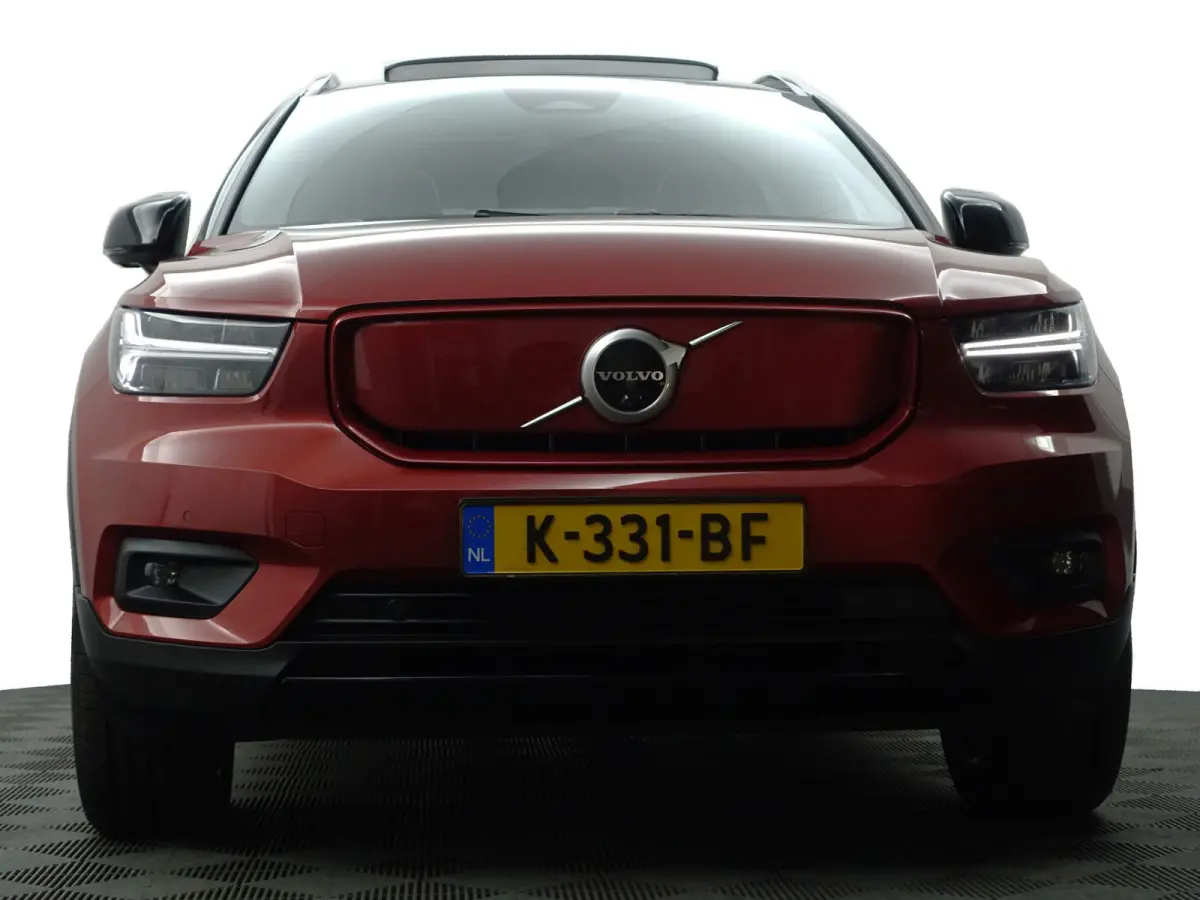 P8 AWD R-Design Aut- Two Tone, Panoramadak, Harman Kardon, 360 Camera, Carplay, Stuur/Stoelverwarming