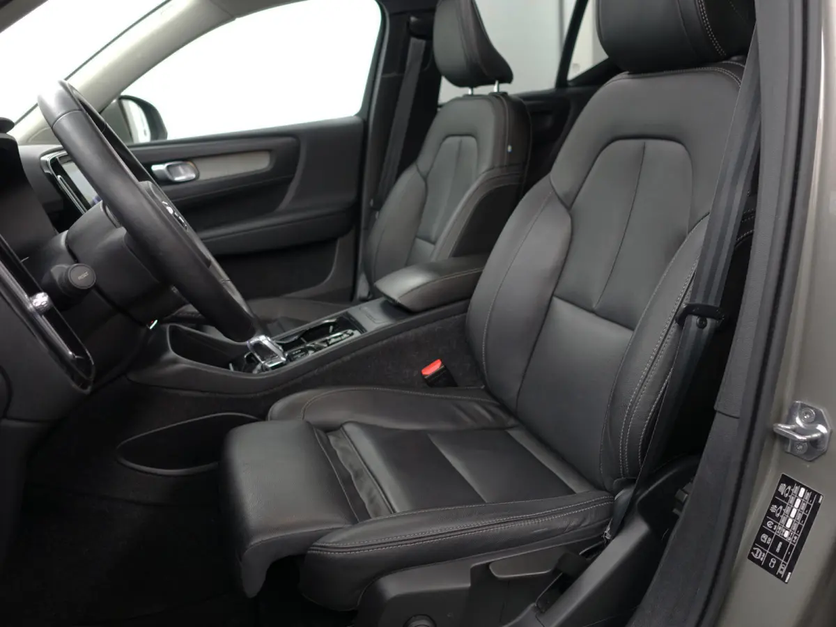 1.5 T3 Inscription Aut- Panodak, Harman Kardon, Stuur/Stoelverwarming, Lane Assist, Xenon Led, Virtual Cockpit