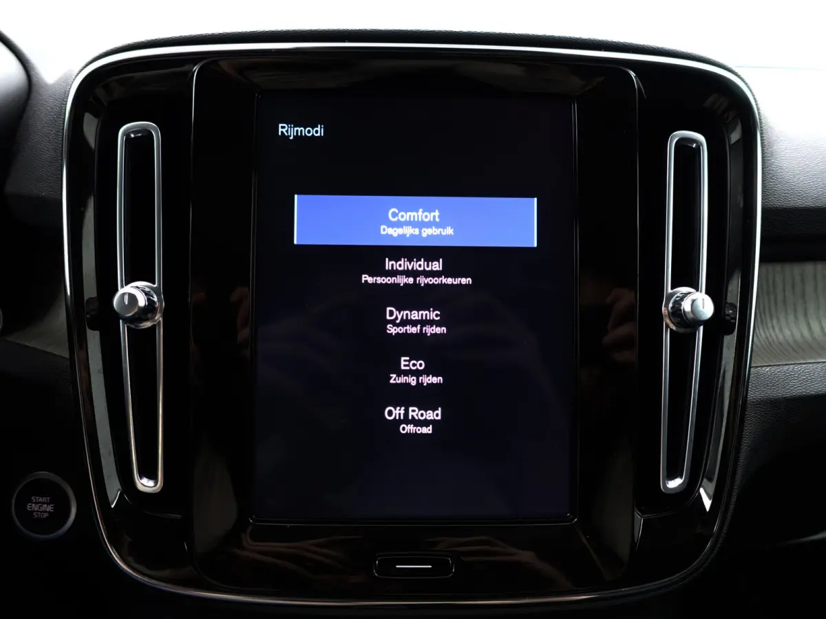 1.5 T3 Inscription Aut- Panodak, Harman Kardon, Stuur/Stoelverwarming, Lane Assist, Xenon Led, Virtual Cockpit