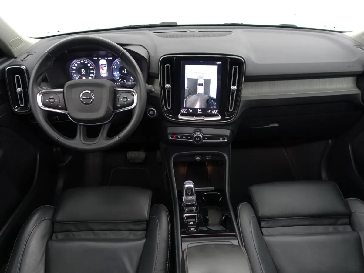 1.5 T3 Inscription Aut- Panodak, Harman Kardon, Stuur/Stoelverwarming, Lane Assist, Xenon Led, Virtual Cockpit