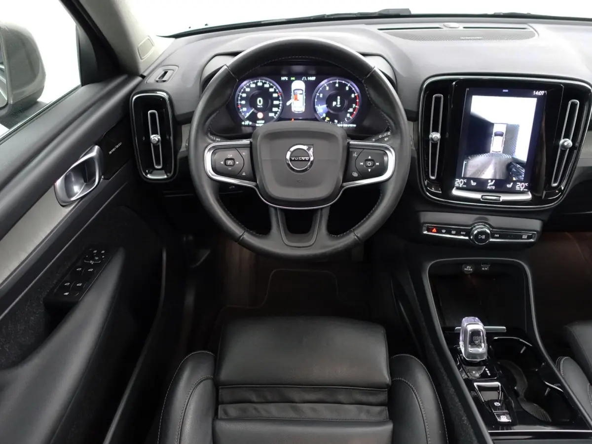 1.5 T3 Inscription Aut- Panodak, Harman Kardon, Stuur/Stoelverwarming, Lane Assist, Xenon Led, Virtual Cockpit