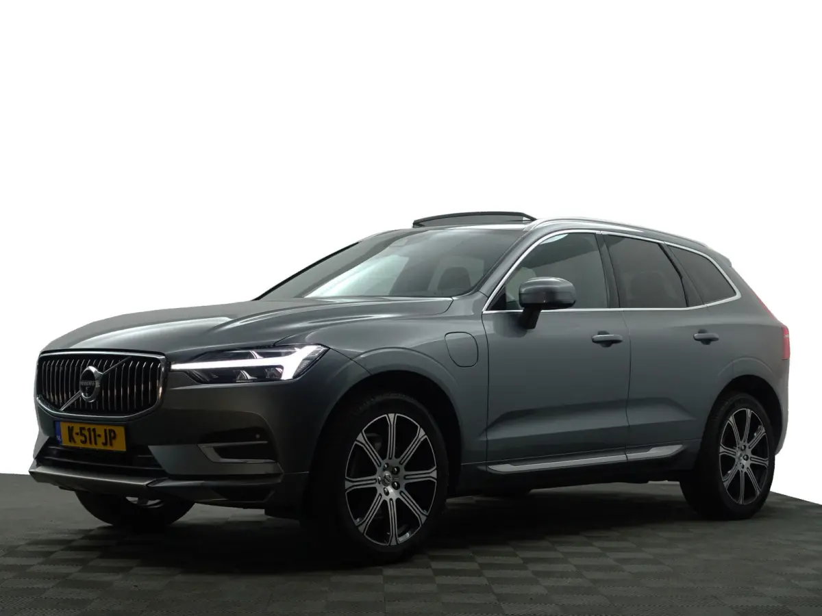 2.0 Recharge T6 AWD Inscription- Harman Kardon, Panoramadak, 360 Camera, Head Up, Elek Trekhaak, Xenon Led