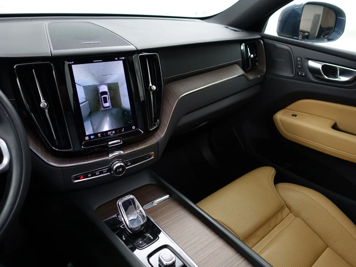 2.0 T6 Plug-in hybrid AWD Inscription- Panoramadak, Elek Trekhaak, Stuur/Stoelverwarming, Stoelventilatie, Harman Kardon