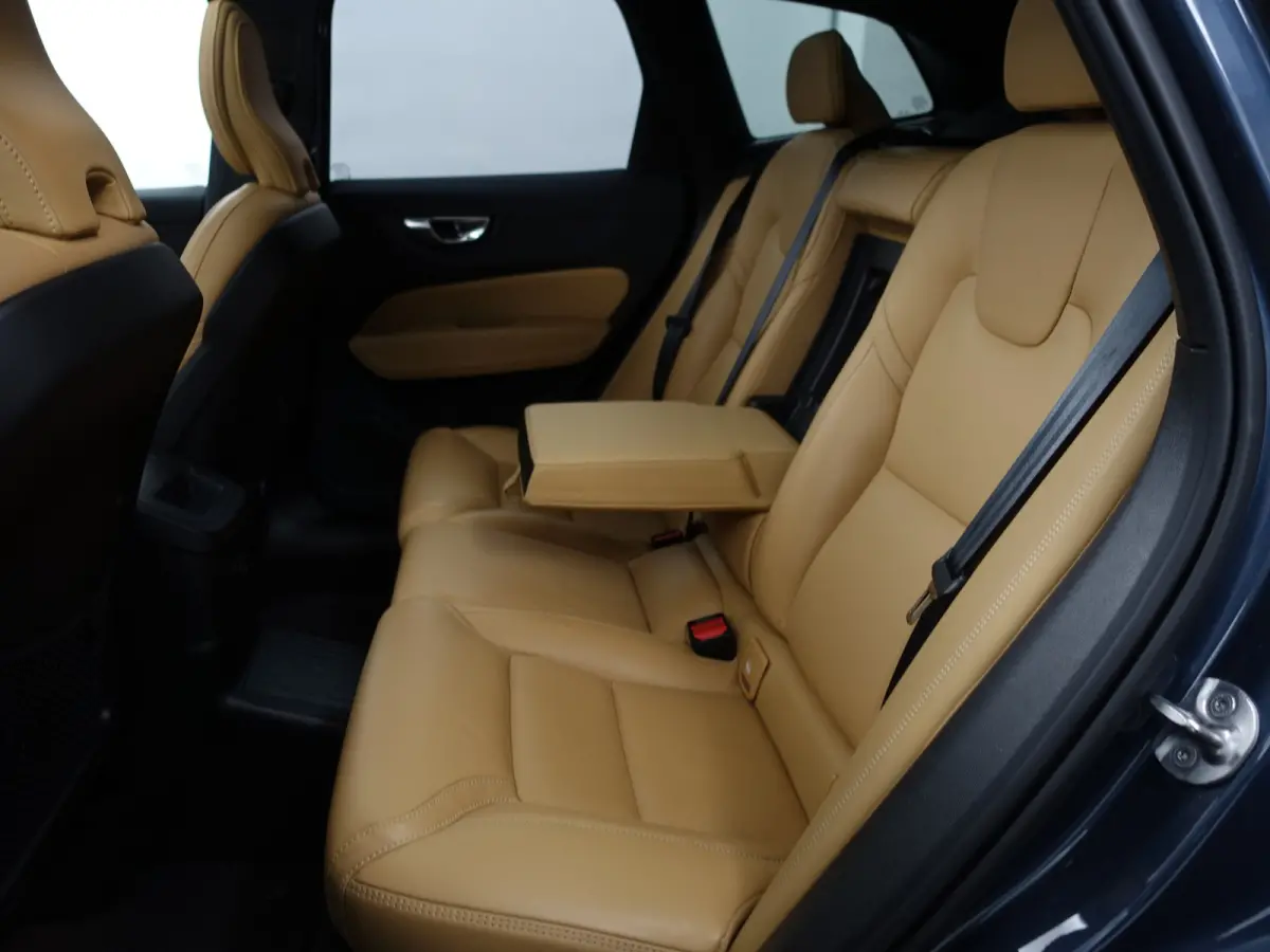 2.0 T6 Plug-in hybrid AWD Inscription- Panoramadak, Elek Trekhaak, Stuur/Stoelverwarming, Stoelventilatie, Harman Kardon