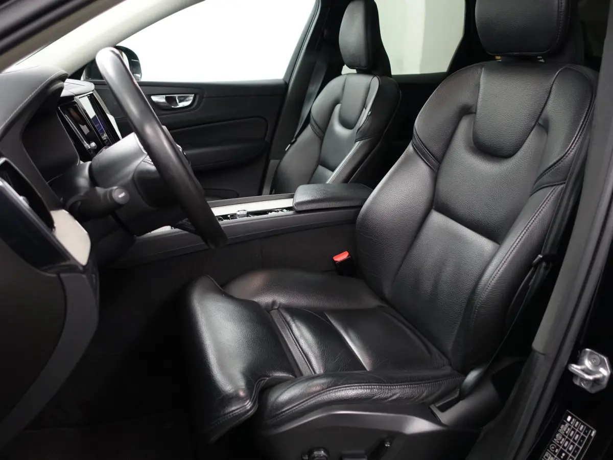 2.0 T6 Plug-in hybrid AWD Inscription- Facelift, Harman Kardon, Panoramadak, Head Up, Elek Trekhaak