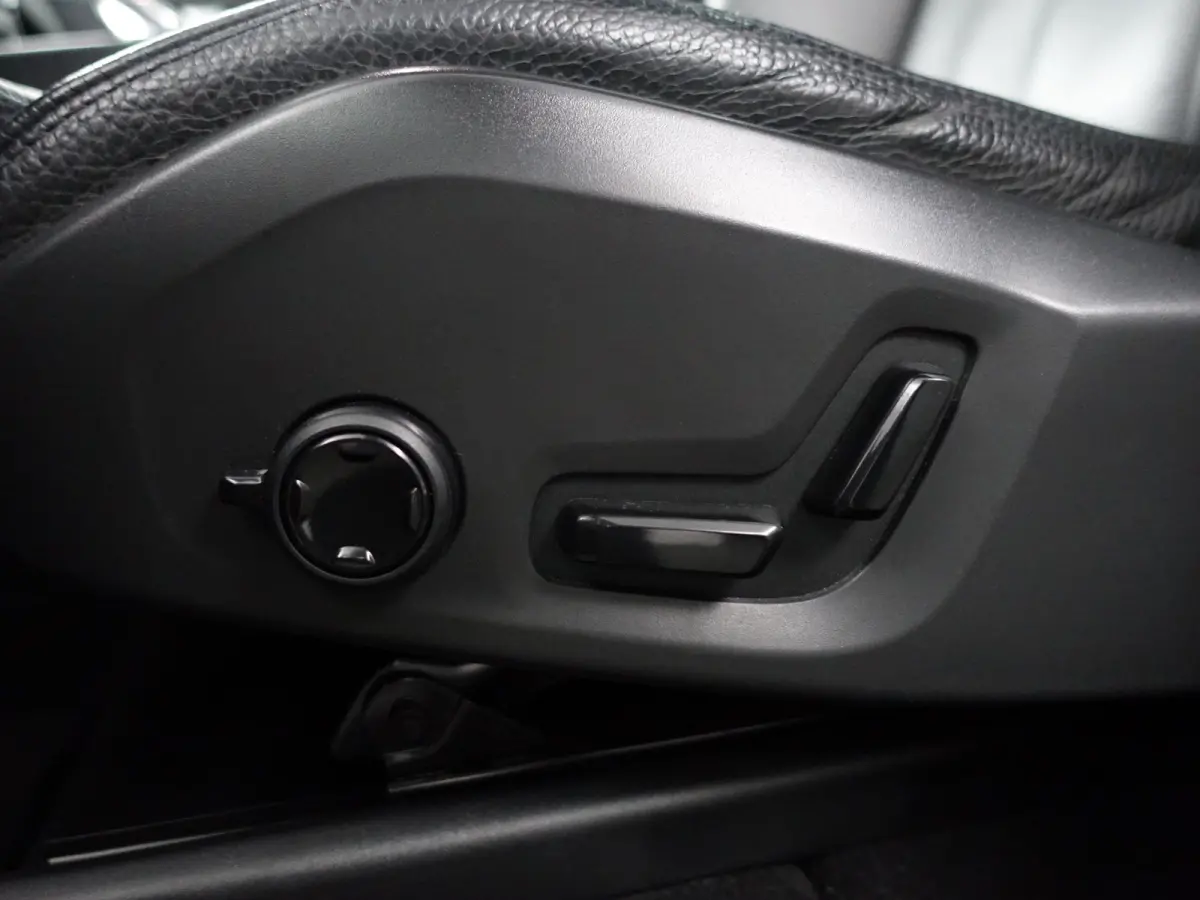 2.0 T6 Plug-in hybrid AWD Inscription- Facelift, Harman Kardon, Panoramadak, Head Up, Elek Trekhaak