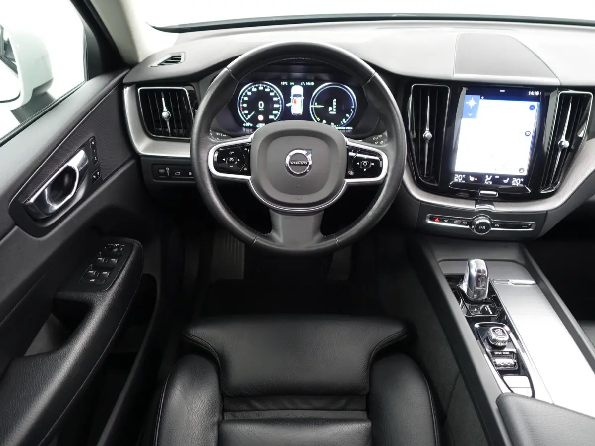 2.0 T8 Twin Engine AWD Inscription Blackpack Aut- Panoramadak, Memory, Xenon led, Blis, Dynamic Select, Elek Trekhaak, Lane Assist
