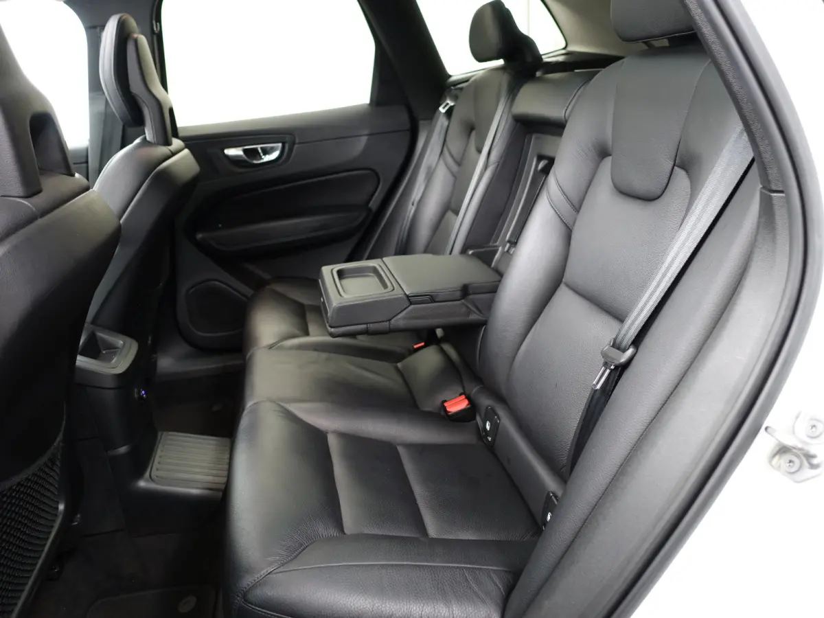 2.0 T8 Twin Engine AWD Inscription Blackpack Aut- Panoramadak, Memory, Xenon led, Blis, Dynamic Select, Elek Trekhaak, Lane Assist