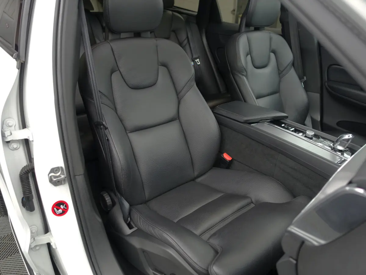 2.0 T8 Twin Engine AWD Inscription Blackpack Aut- Panoramadak, Memory, Xenon led, Blis, Dynamic Select, Elek Trekhaak, Lane Assist