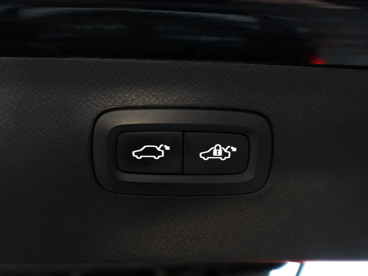 2.0 T5 AWD Inscription Aut- 7 Pers, Panoramadak, Stoelventilatie, Head Up, Active Xenon Led, Lane Assist