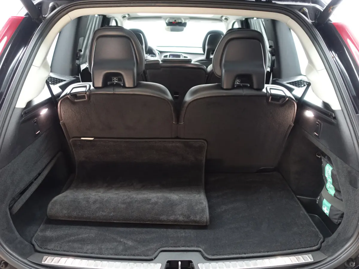 2.0 T5 AWD Inscription Aut- 7 Pers, Panoramadak, Stoelventilatie, Head Up, Active Xenon Led, Lane Assist