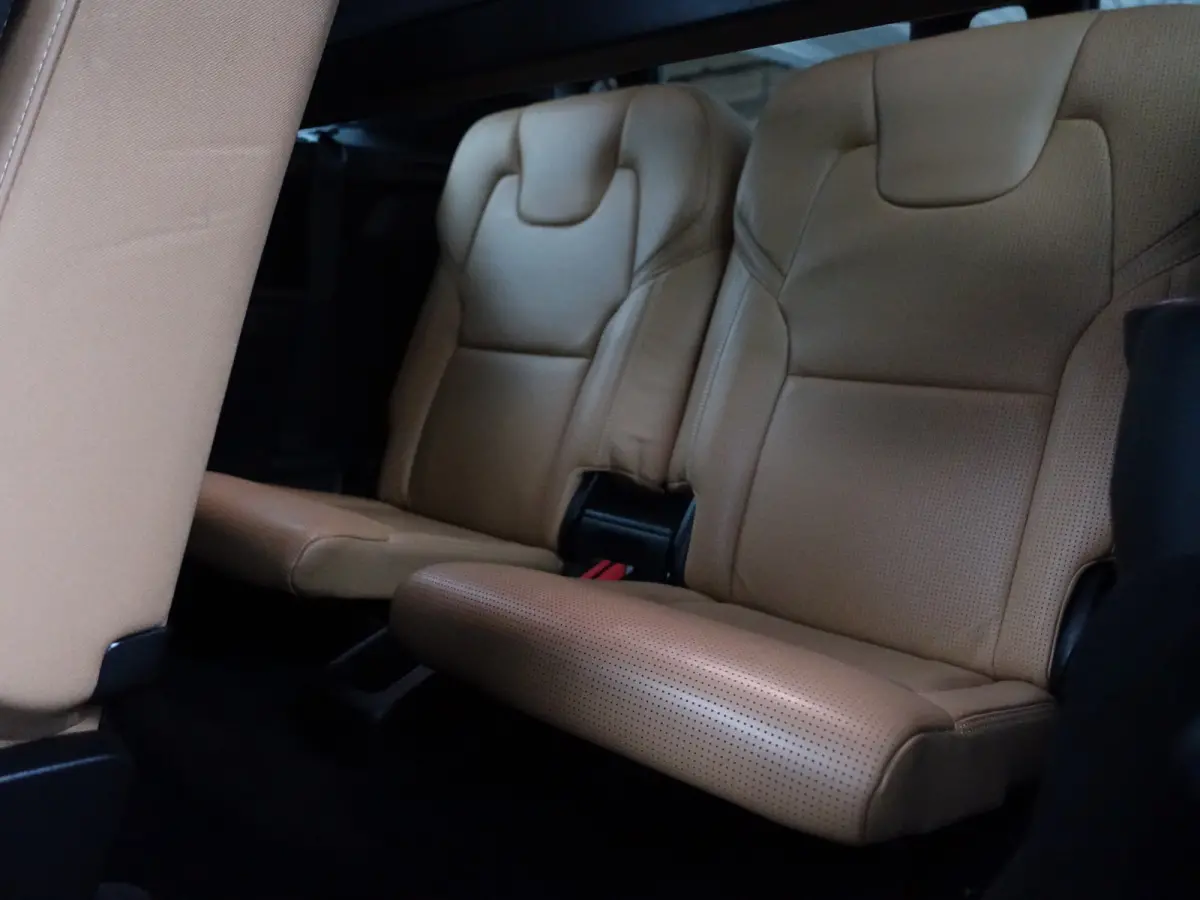 2.0 T8 Twin Engine AWD Inscription- 7 Pers, Panoramadak, Trekhaak, Carplay, Android Auto, Active Xenon Led