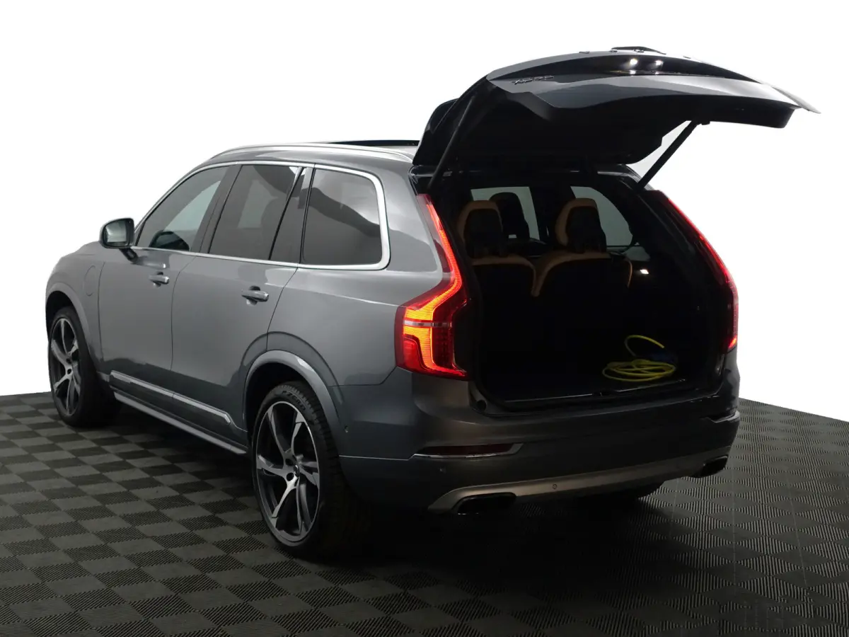 2.0 T8 Twin Engine AWD Inscription- 7 Pers, Panoramadak, Trekhaak, Carplay, Android Auto, Active Xenon Led