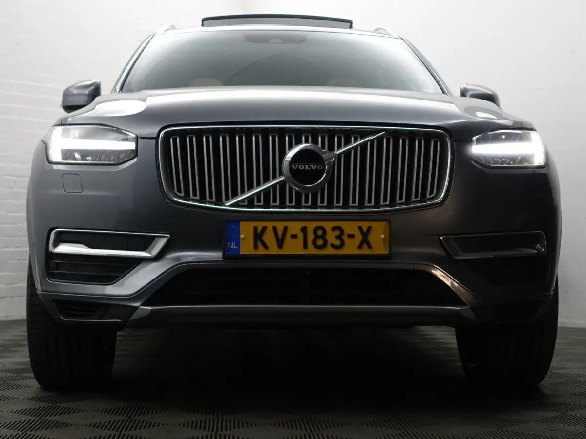 2.0 T8 Twin Engine AWD Inscription- 7 Pers, Panoramadak, Trekhaak, Carplay, Android Auto, Active Xenon Led