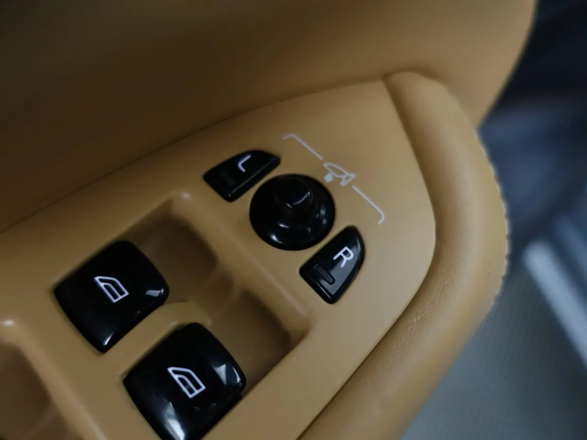 2.0 T8 Twin Engine AWD Inscription- 7 Pers, Panoramadak, Trekhaak, Carplay, Android Auto, Active Xenon Led