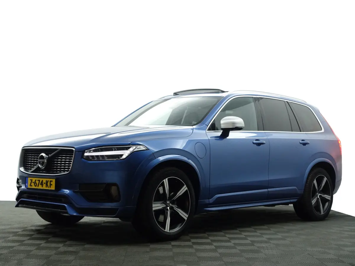 2.0 T8 Twin Engine AWD R-Design- 7 Pers, Carbon Afwerking, Panoramadak, 360 Camera, Carplay, Android Auto