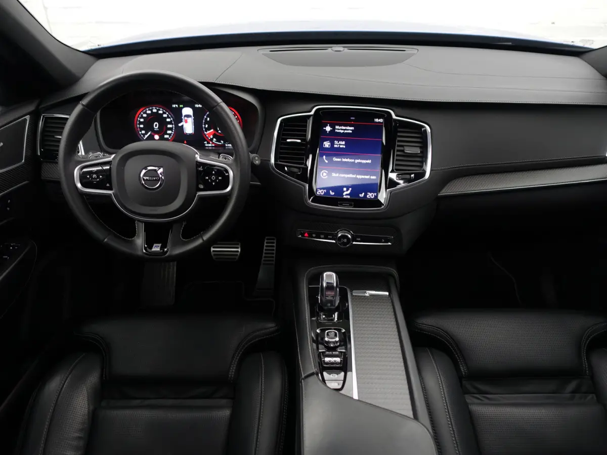 2.0 T8 Twin Engine AWD R-Design- 7 Pers, Carbon Afwerking, Panoramadak, 360 Camera, Carplay, Android Auto