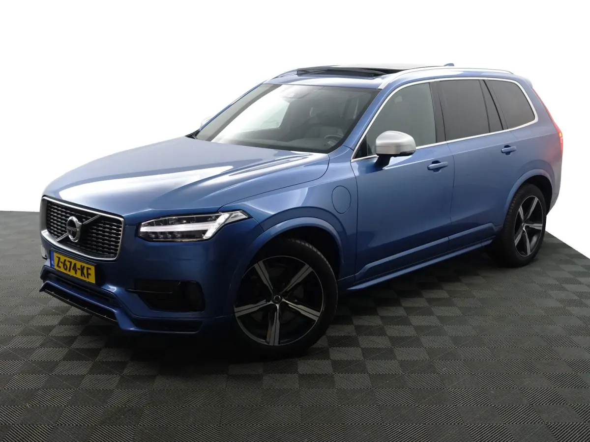 2.0 T8 Twin Engine AWD R-Design- 7 Pers, Carbon Afwerking, Panoramadak, 360 Camera, Carplay, Android Auto