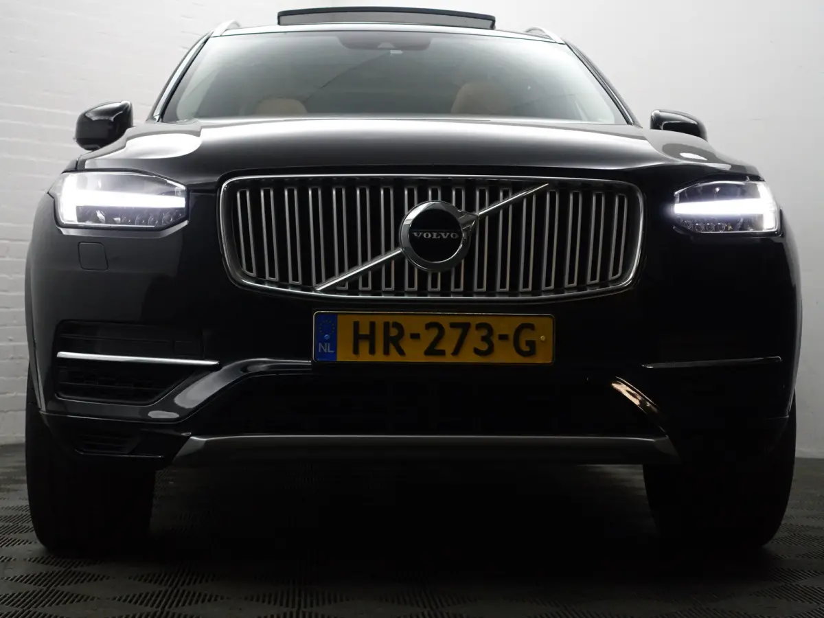 2.0 T8 Twin Engine AWD Inscription- 7 Pers, Panoramadak, Bowers Wilkins, Head Up, Stoelventilatie, Stuur/Stoelverwarming