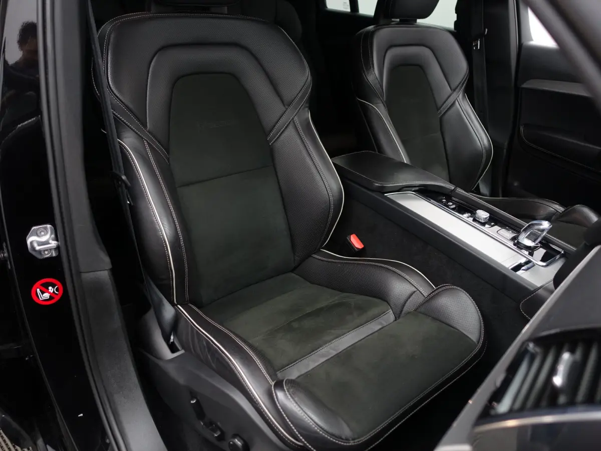 2.0 T8 Twin Engine AWD R-Design- 7 Pers, Panoramadak, Active Xenon Led, Memory, Luchtvering, Privacy Glass