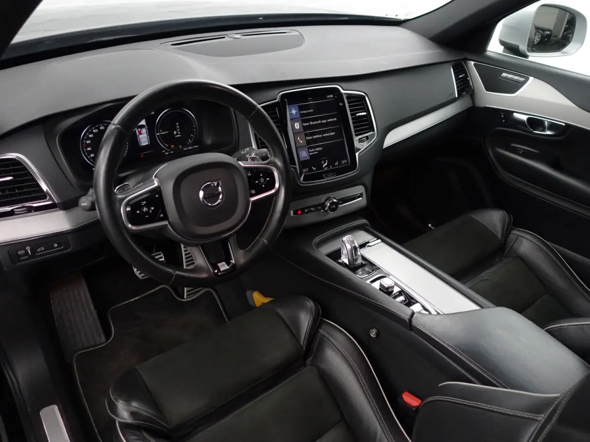 2.0 T8 Twin Engine AWD R-Design- 7 Pers, Panoramadak, Active Xenon Led, Memory, Luchtvering, Privacy Glass