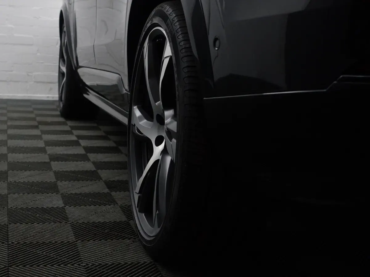 2.0 T8 Twin Engine AWD R-Design- 7 Pers, Panoramadak, Active Xenon Led, Memory, Luchtvering, Privacy Glass
