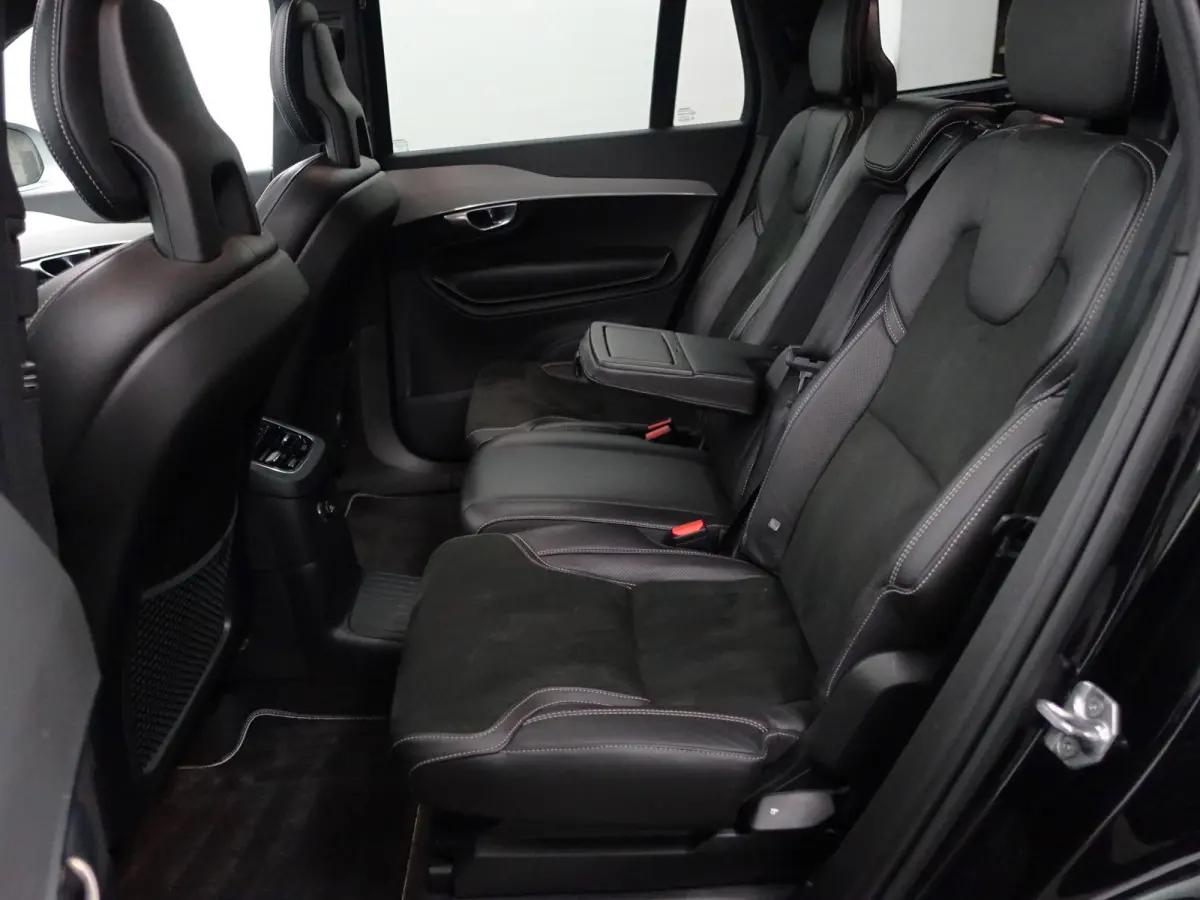 2.0 T8 Twin Engine AWD R-Design- 7 Pers, Panoramadak, Active Xenon Led, Memory, Luchtvering, Privacy Glass