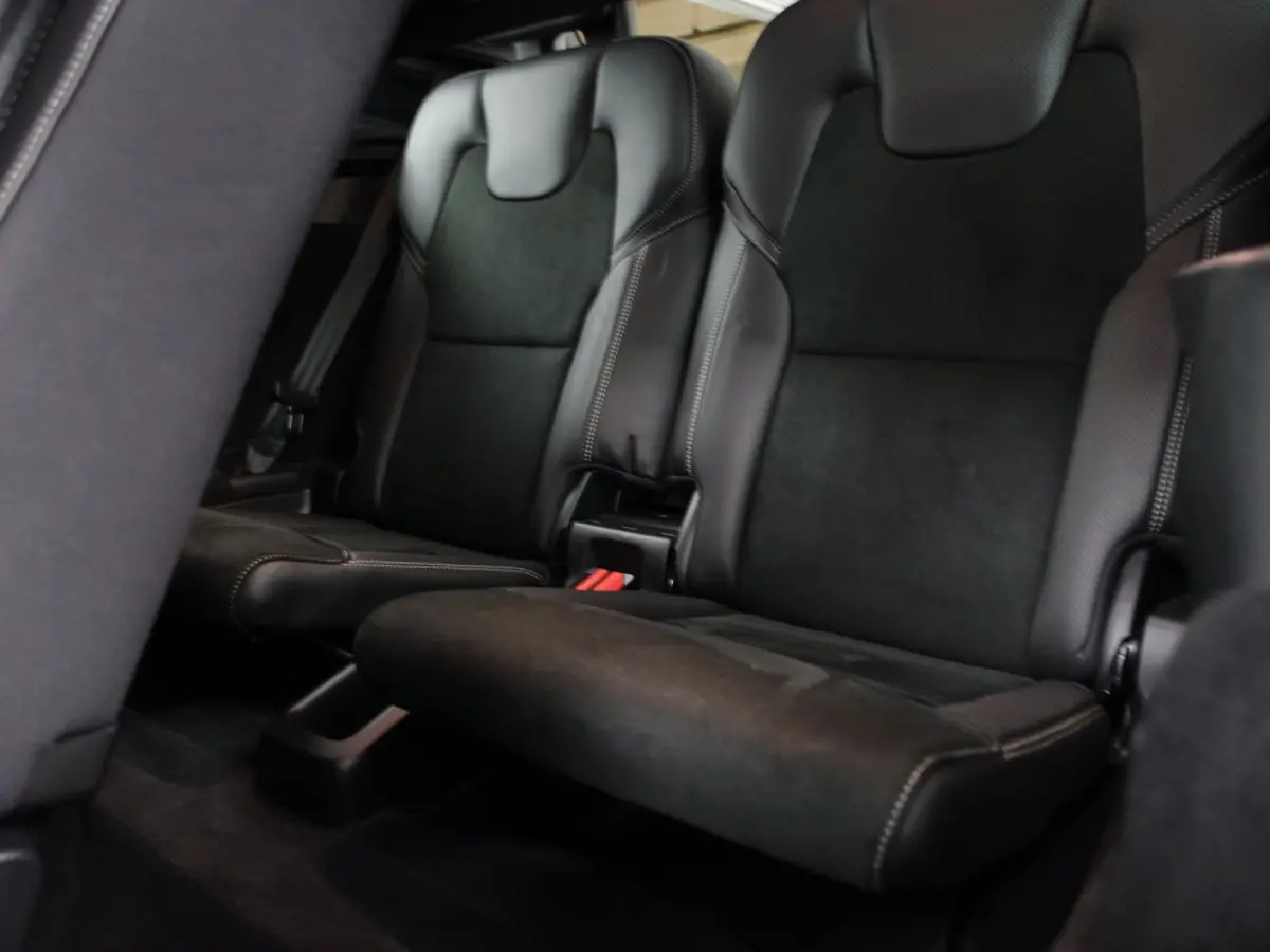 2.0 T8 Twin Engine AWD R-Design- 7 Pers, Panoramadak, Active Xenon Led, Memory, Luchtvering, Privacy Glass