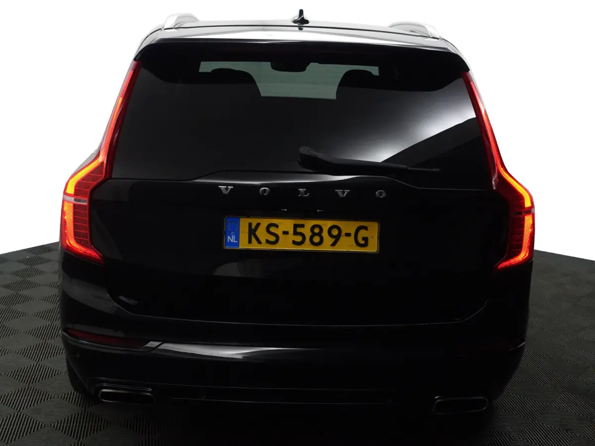 2.0 T8 Twin Engine AWD R-Design- 7 Pers, Panoramadak, Active Xenon Led, Memory, Luchtvering, Privacy Glass