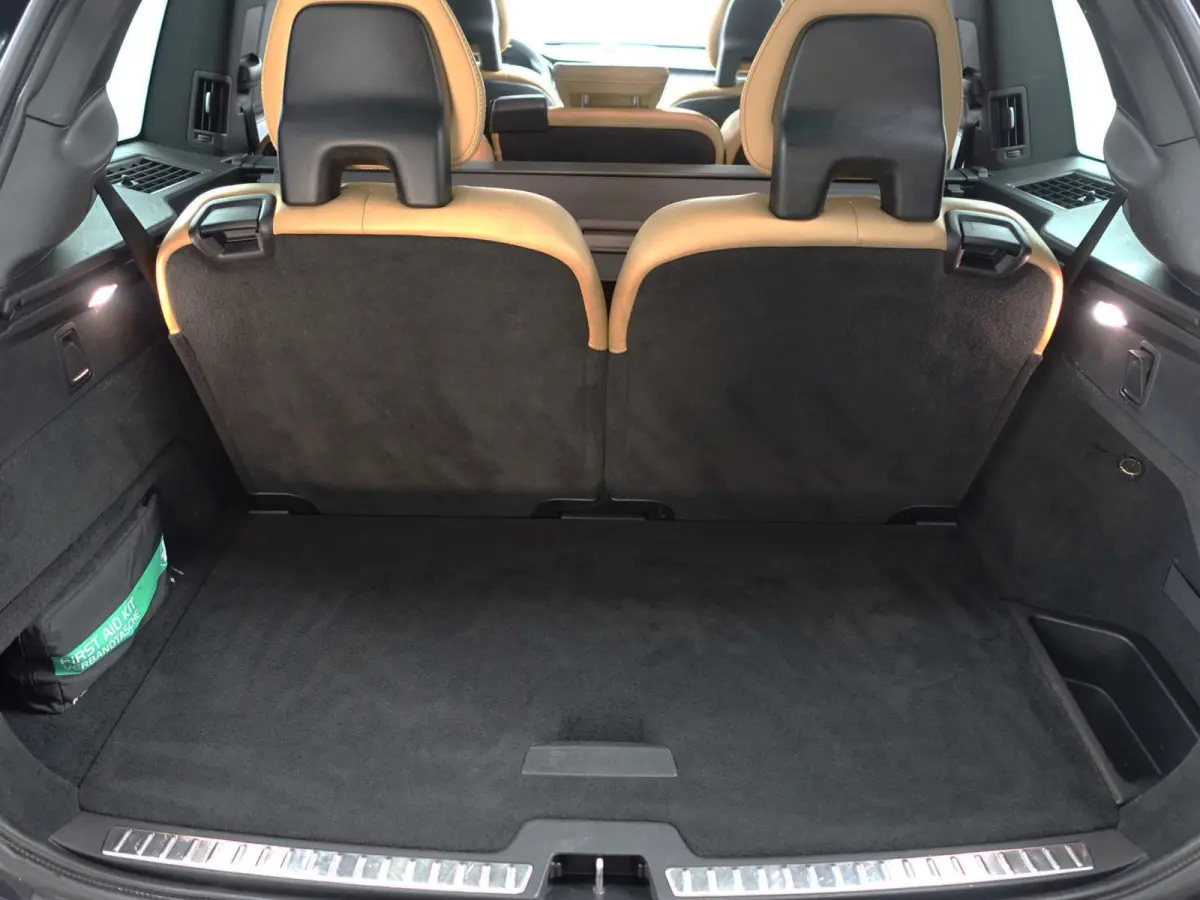 2.0 T8 Twin Engine AWD Inscription Aut- Bowers Wilkins, Panodak, Memory, Head Up, Stoelventilatie, Stuur/Stoelverwarming
