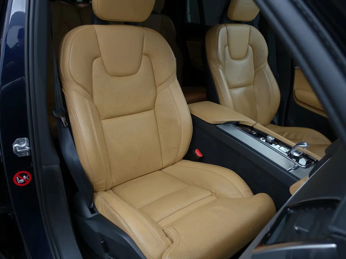 2.0 T8 Twin Engine AWD Inscription Aut- Bowers Wilkins, Panodak, Memory, Head Up, Stoelventilatie, Stuur/Stoelverwarming