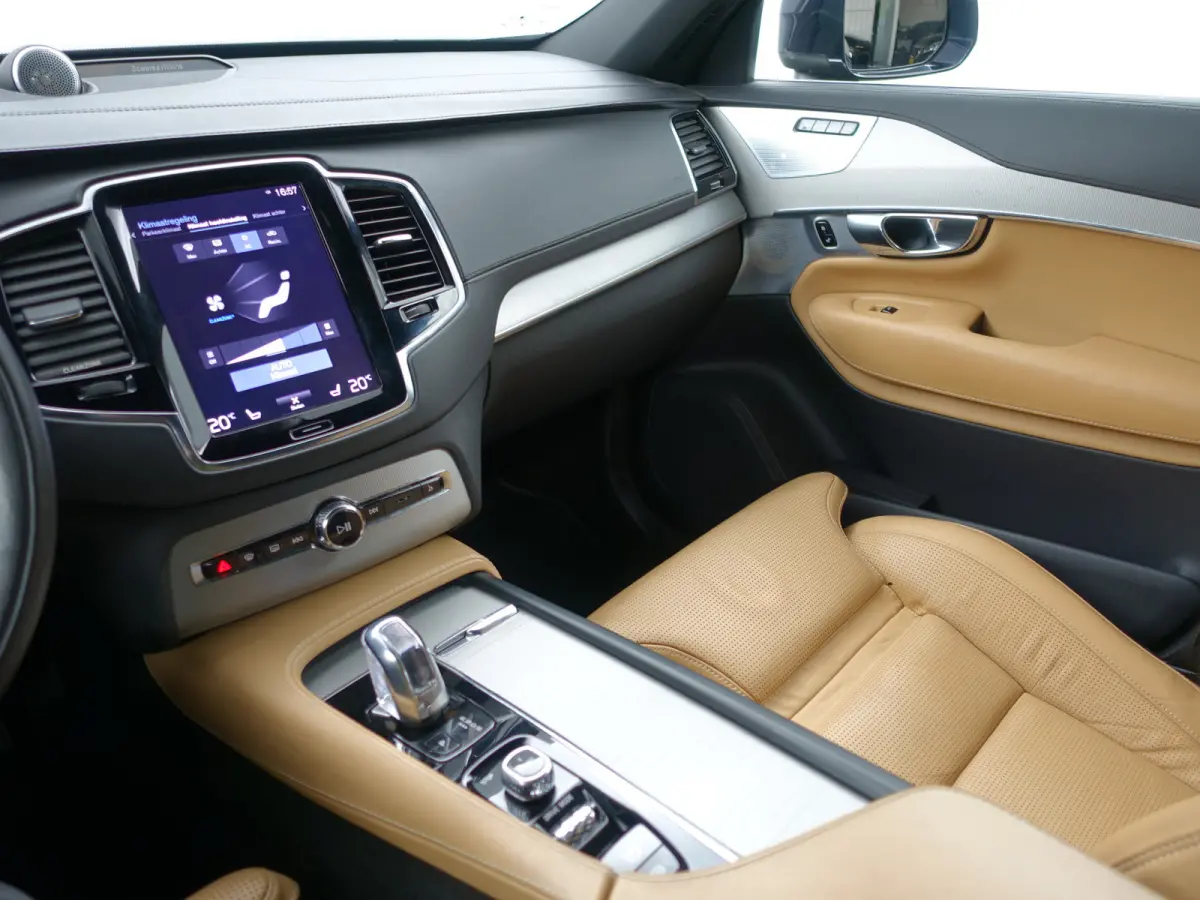 2.0 T8 Twin Engine AWD Inscription Aut- Bowers Wilkins, Panodak, Memory, Head Up, Stoelventilatie, Stuur/Stoelverwarming