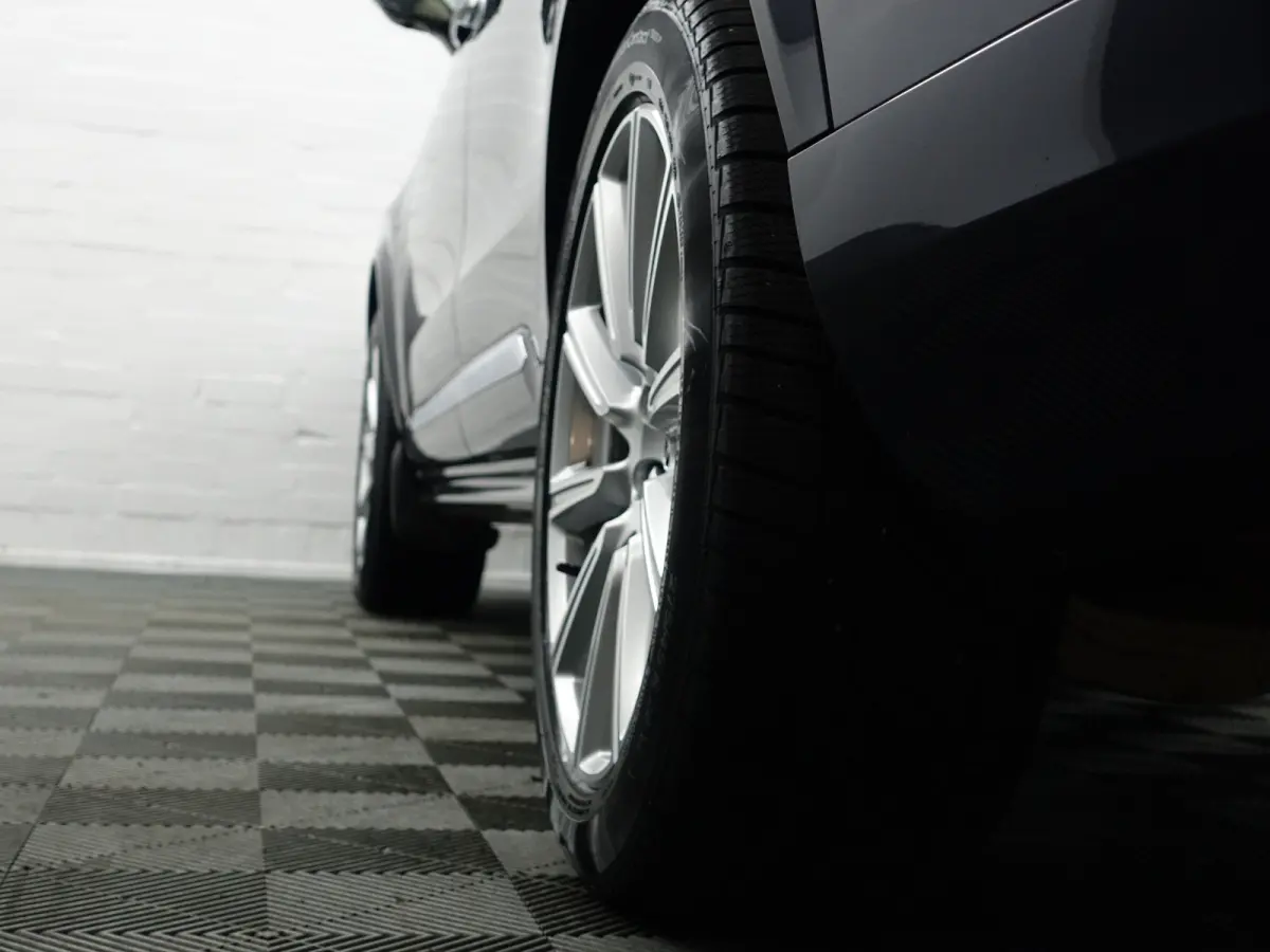 2.0 T8 Twin Engine AWD Inscription Aut- Bowers Wilkins, Panodak, Memory, Head Up, Stoelventilatie, Stuur/Stoelverwarming