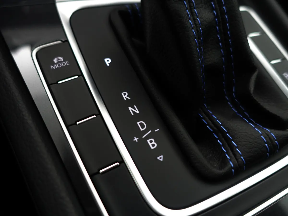 Highline Aut- CarPlay, Dynamic Select, Park Assist, Led, Stoelverwarming, Ada Cruise, Clima