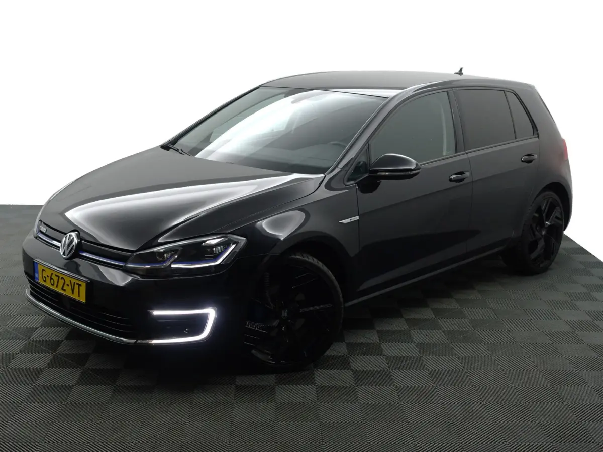 Highline Aut- CarPlay, Dynamic Select, Park Assist, Led, Stoelverwarming, Ada Cruise, Clima
