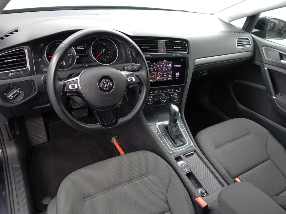 Highline Aut- CarPlay, Dynamic Select, Park Assist, Led, Stoelverwarming, Ada Cruise, Clima