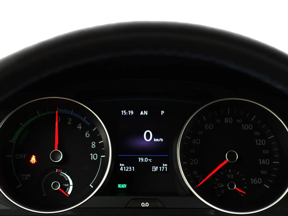 Highline Aut- CarPlay, Dynamic Select, Park Assist, Led, Stoelverwarming, Ada Cruise, Clima