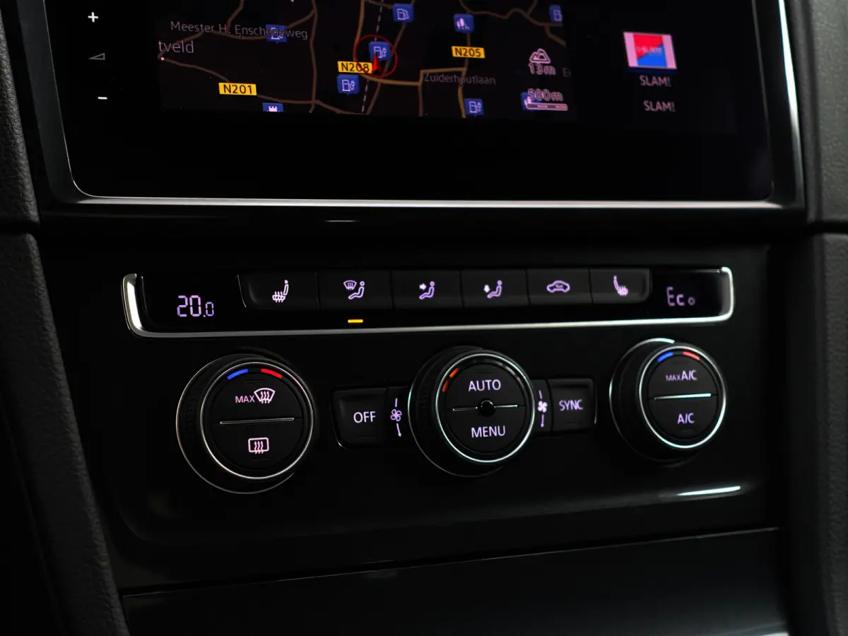 Highline Aut- CarPlay, Dynamic Select, Park Assist, Led, Stoelverwarming, Ada Cruise, Clima
