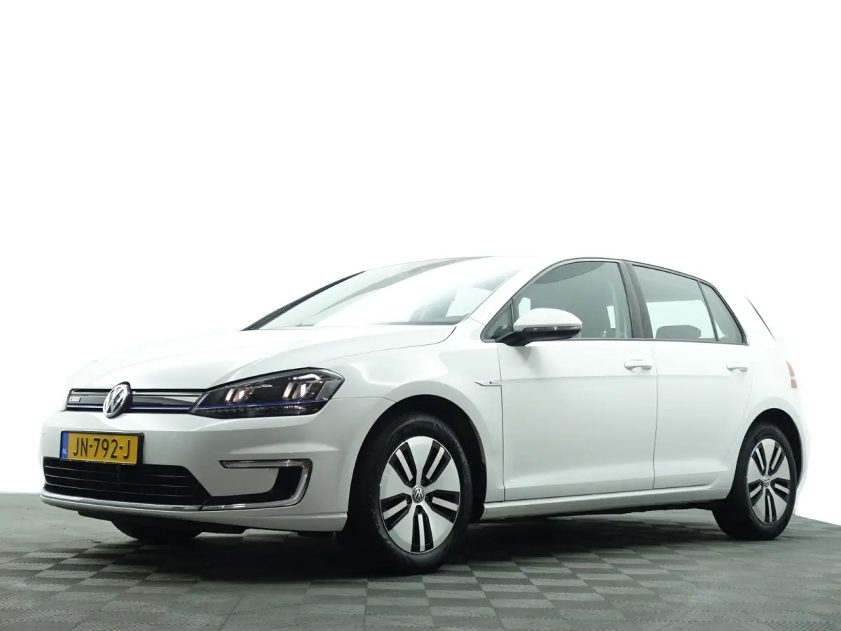 Highline Aut- Xenon Led, Carplay, Navigatie, Clima, Dynamic Select, Cruise