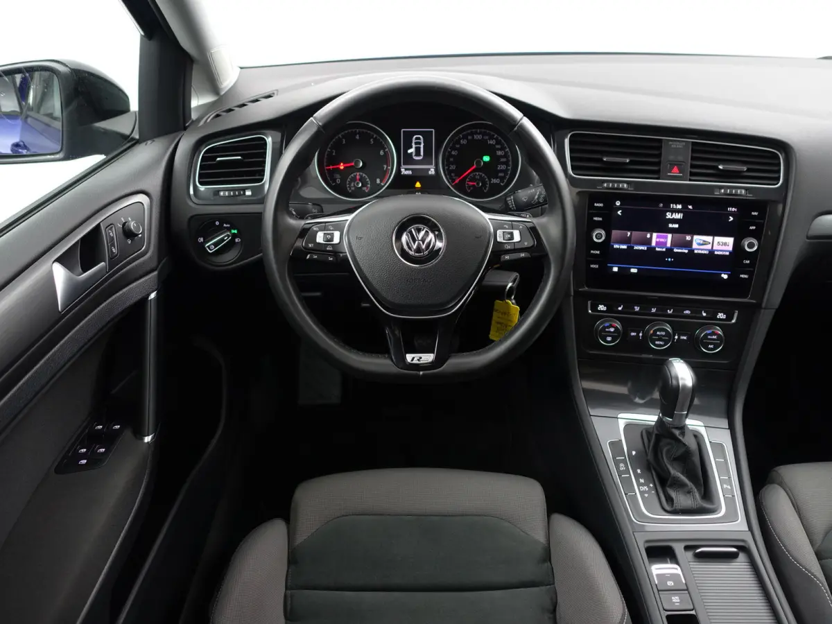 1.0 TSI R Line+ Aut- 25dkm, Panoramadak, Xenon Led, CarPlay, Android Auto, Stoelmassage