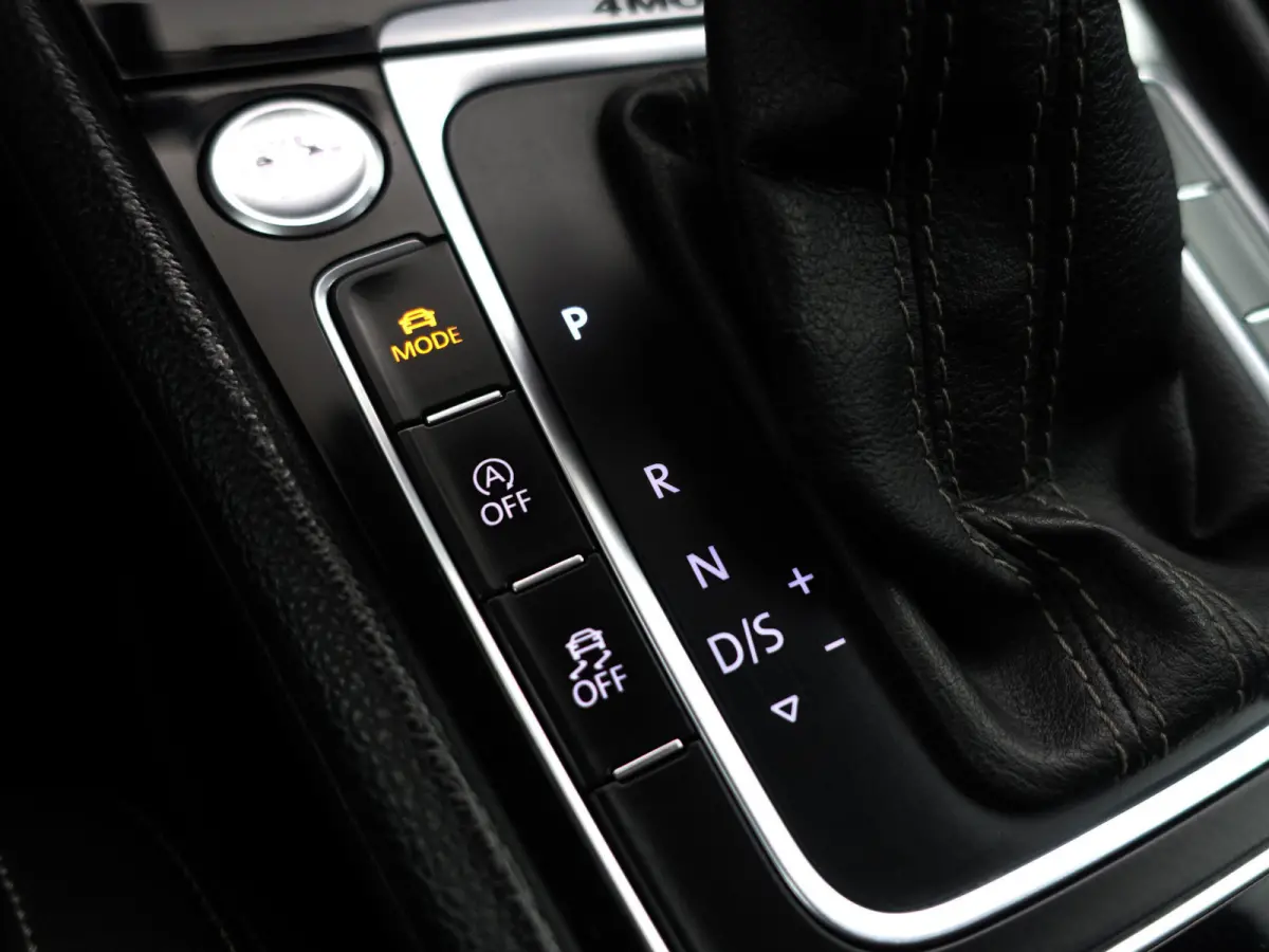 2.0 TSI R 4Motion Aut- Volledig Onderhouden, Panoramadak, Dynamic Select, Performance Interieur