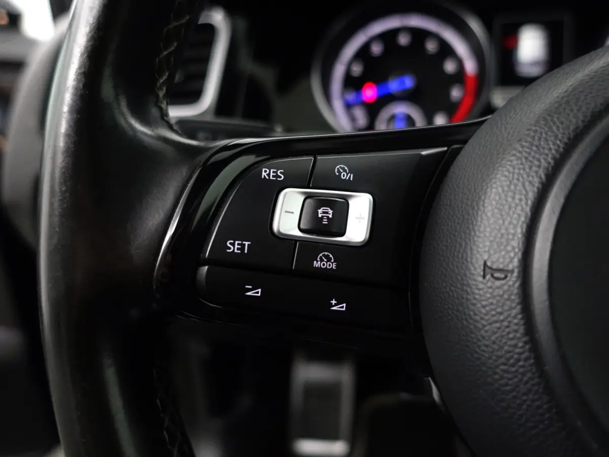 2.0 TSI R 4Motion Aut- Volledig Onderhouden, Panoramadak, Dynamic Select, Performance Interieur