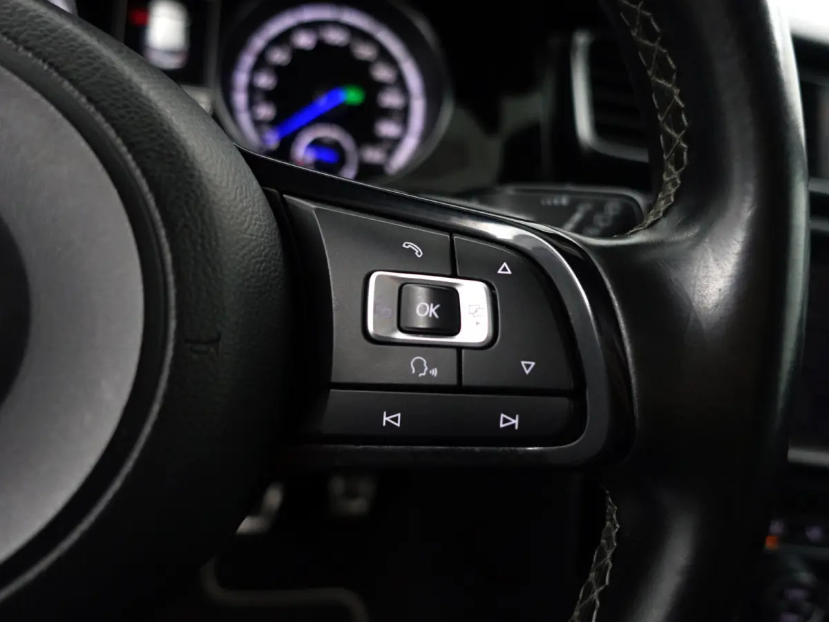 2.0 TSI R 4Motion Aut- Volledig Onderhouden, Panoramadak, Dynamic Select, Performance Interieur