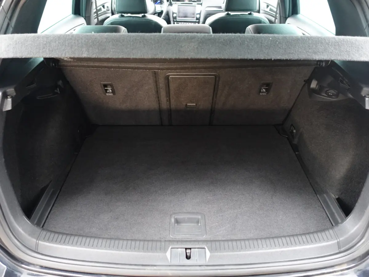 2.0 TSI R 4Motion Aut- Volledig Onderhouden, Panoramadak, Dynamic Select, Performance Interieur