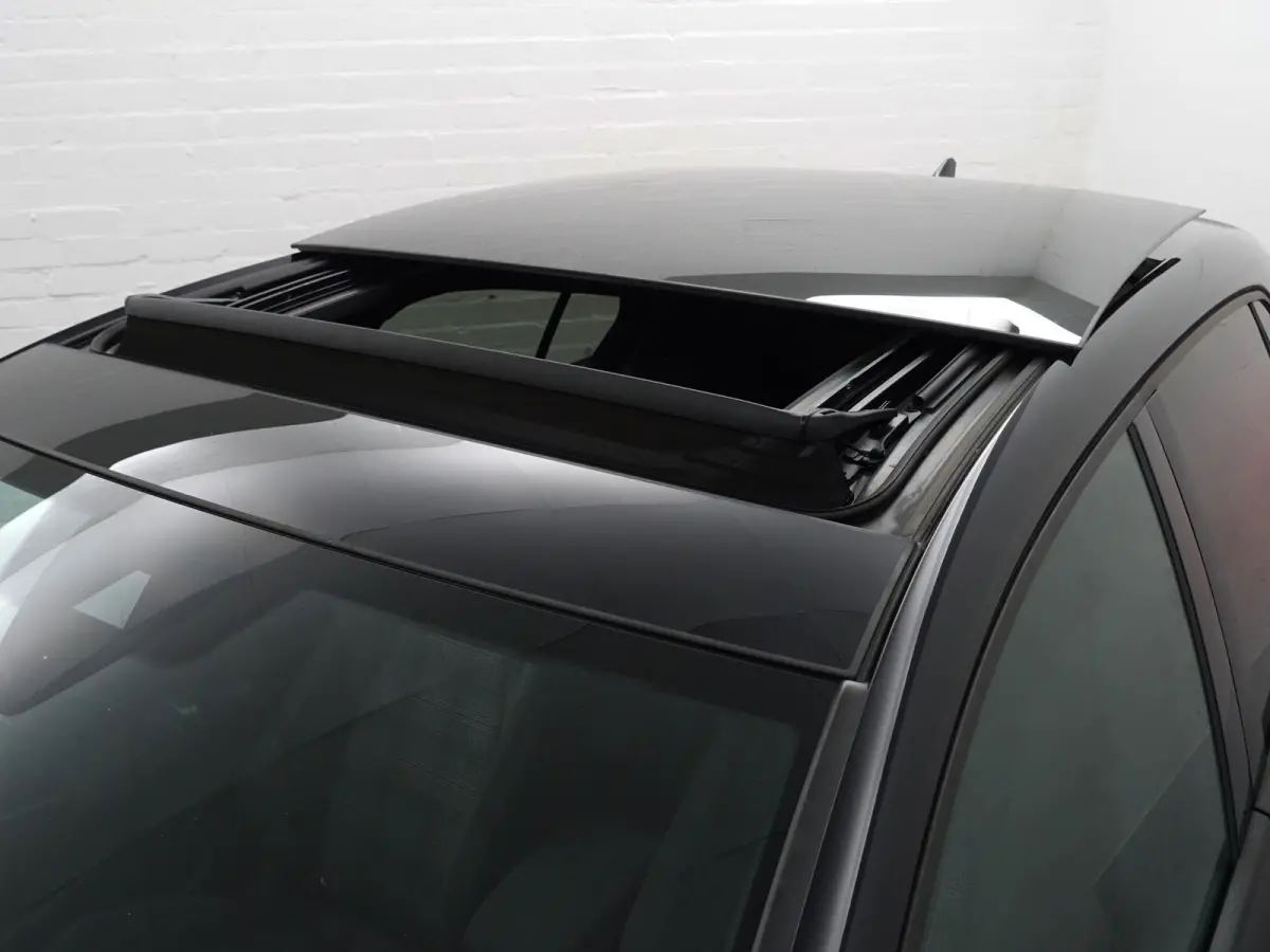 2.0 TSI GTI Aut- Panoramadak, Harman Kardon, Head Up, Stuur/Stoelverwarming, Sfeerverlichting