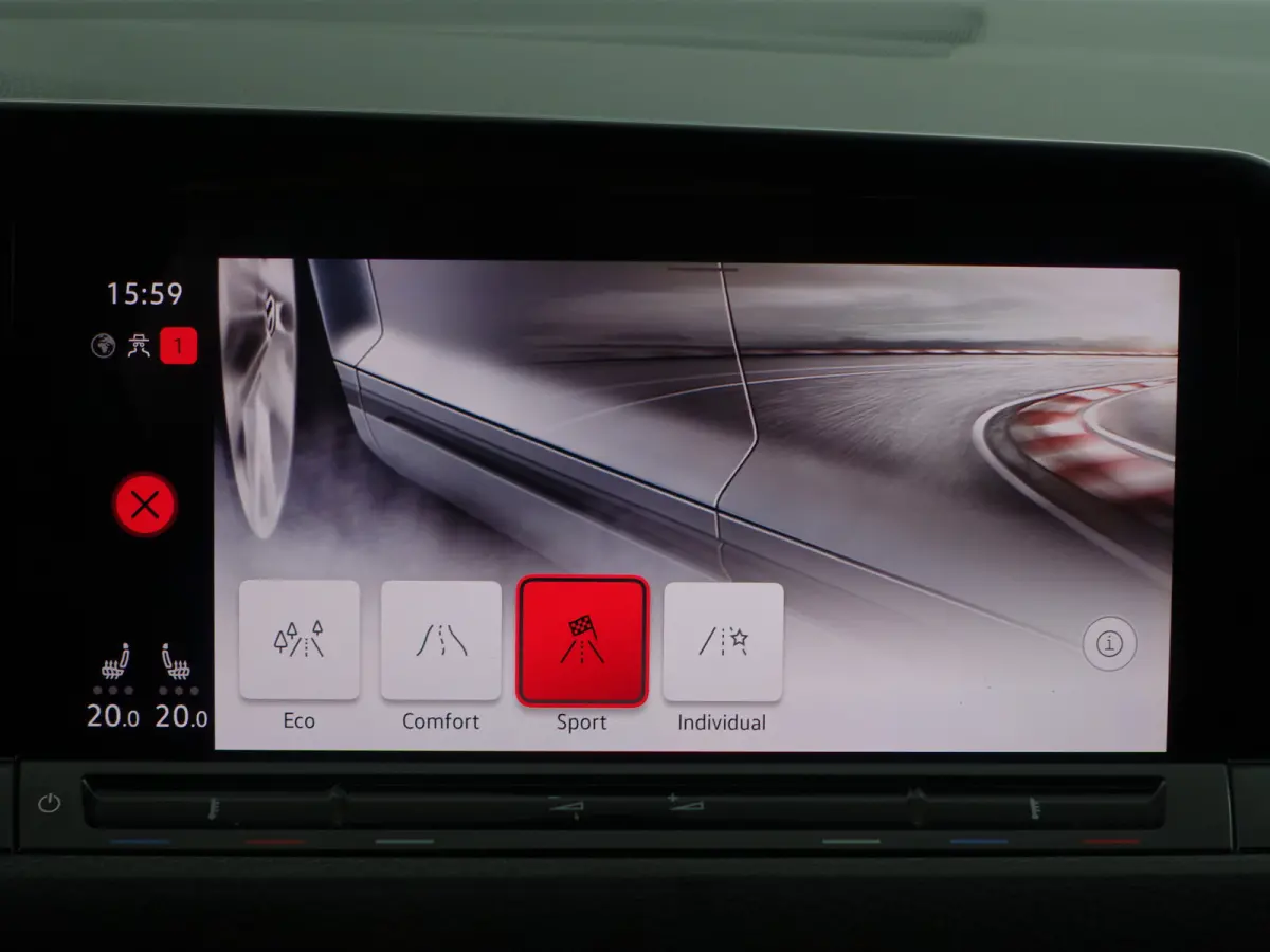 2.0 TSI GTI Aut- Panoramadak, Harman Kardon, Head Up, Stuur/Stoelverwarming, Sfeerverlichting