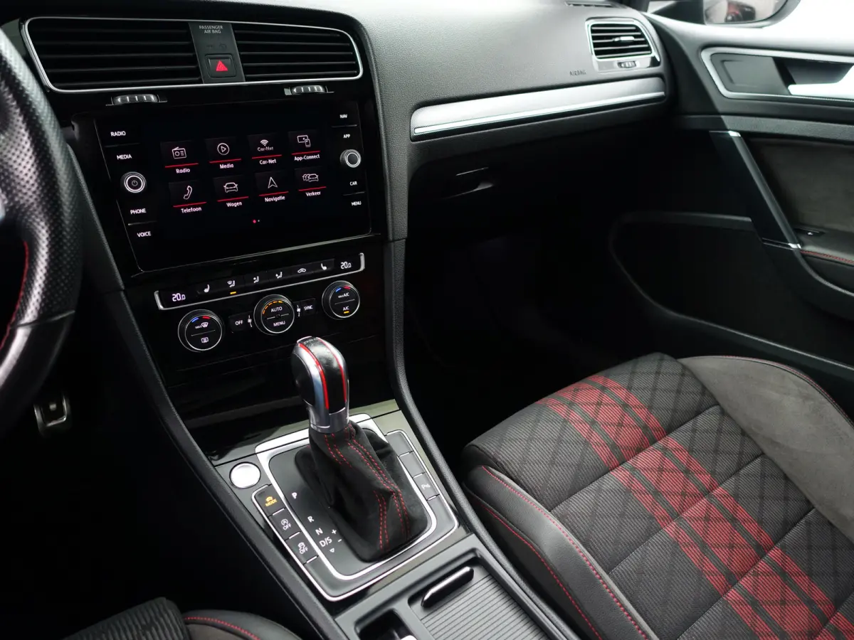 2.0 TSI GTI TCR Aut- Panoramadak, Xenon Led Matrix, Dynamic Select, Keyless, Sfeerverlichting, Ada Cruise